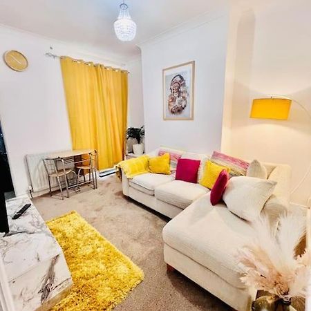 Lovely 3Bed Home 米德尔斯伯勒 外观 照片
