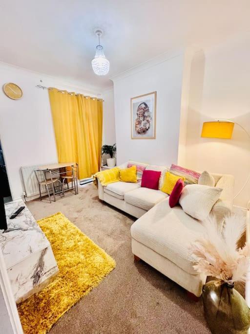 Lovely 3Bed Home 米德尔斯伯勒 外观 照片